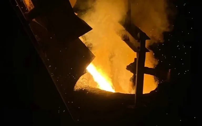 The differences in steel and iron melting using induction furnaces